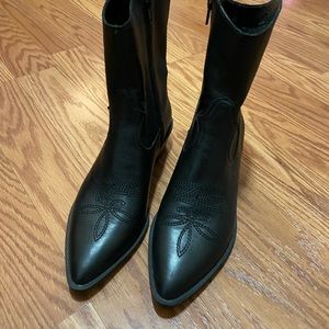 Bershka Cowboy boots